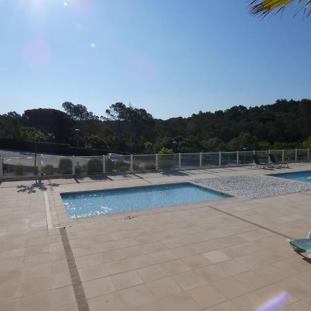 Residence Les Pins Parasols De La Roque รอกเกอบรูน-ซูร์-อาร์ฌ็องส์ ภายนอก รูปภาพ