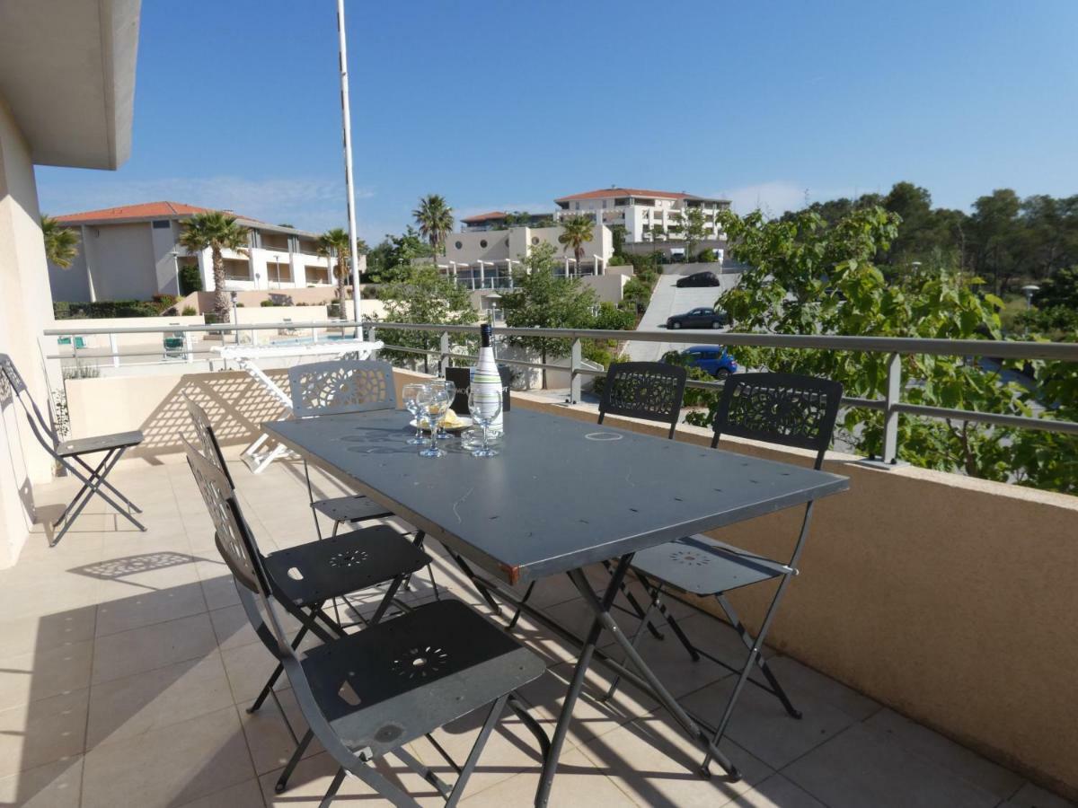 Residence Les Pins Parasols De La Roque รอกเกอบรูน-ซูร์-อาร์ฌ็องส์ ภายนอก รูปภาพ
